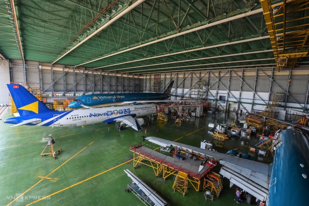 Xưởng bảo dưỡng máy bay ở sân bay Nội Bài bên trong ra sao?