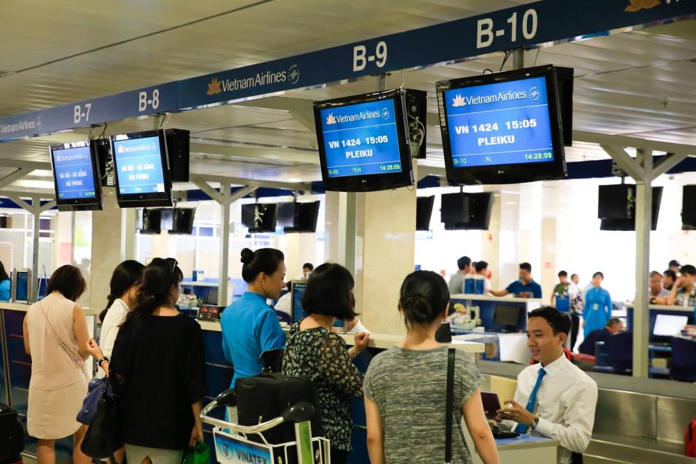 Các phòng vé trong và ngoài sân bay Nội Bài